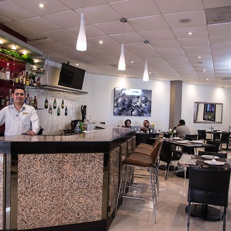 Hotel Fray Junipero Serra Тепик Екстериор снимка