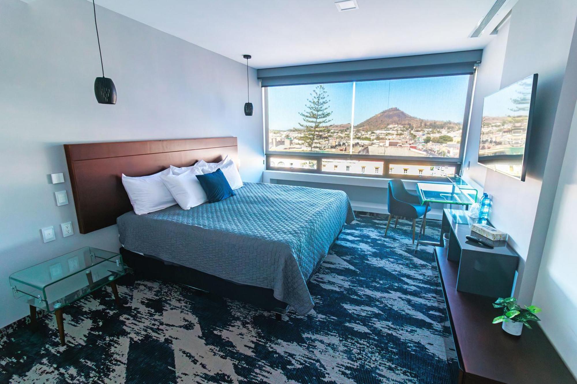 Hotel Fray Junipero Serra Тепик Екстериор снимка